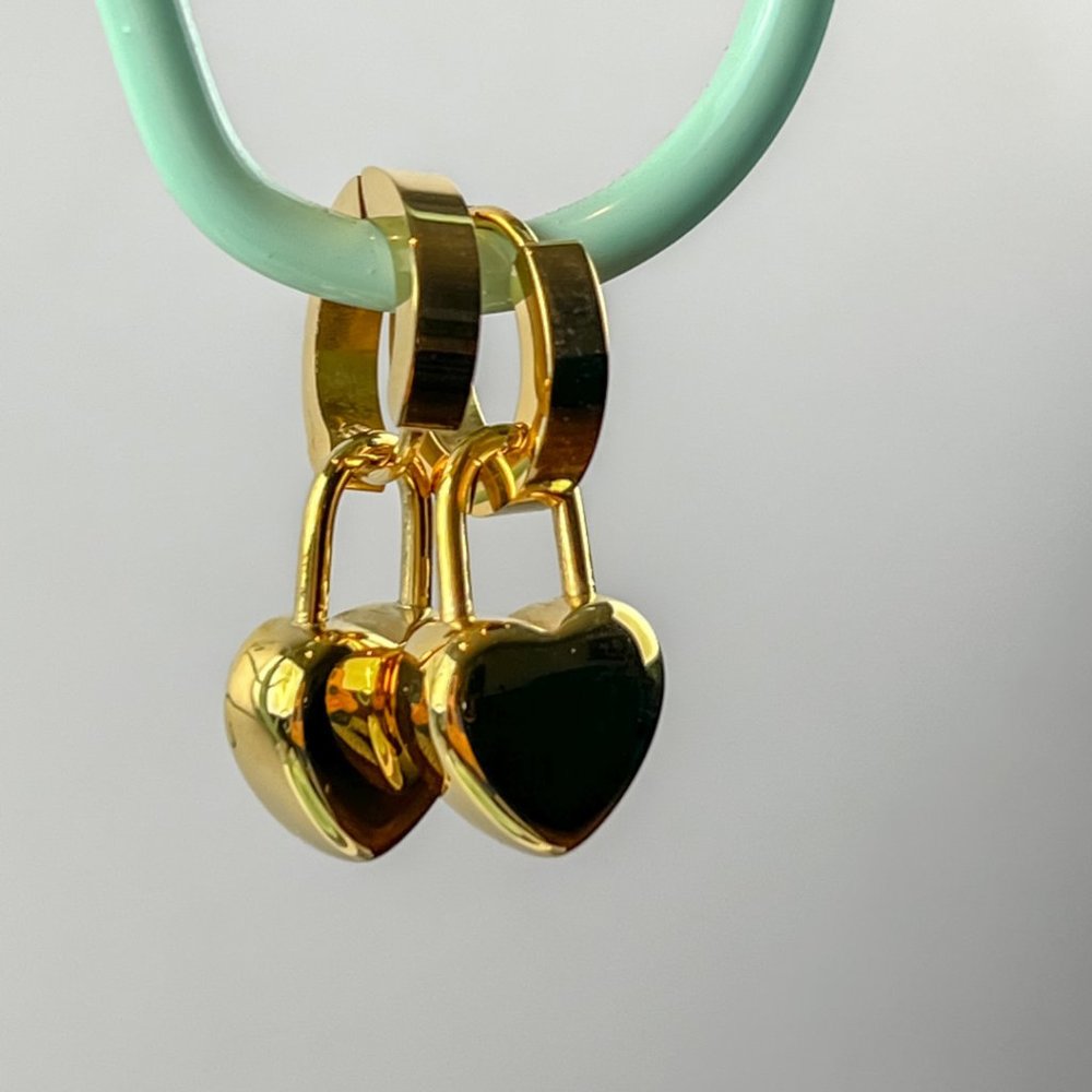 Gold Plated Huggie Hoop Heart Earrings Heart Pendant Earrings - Picture 6 of 11